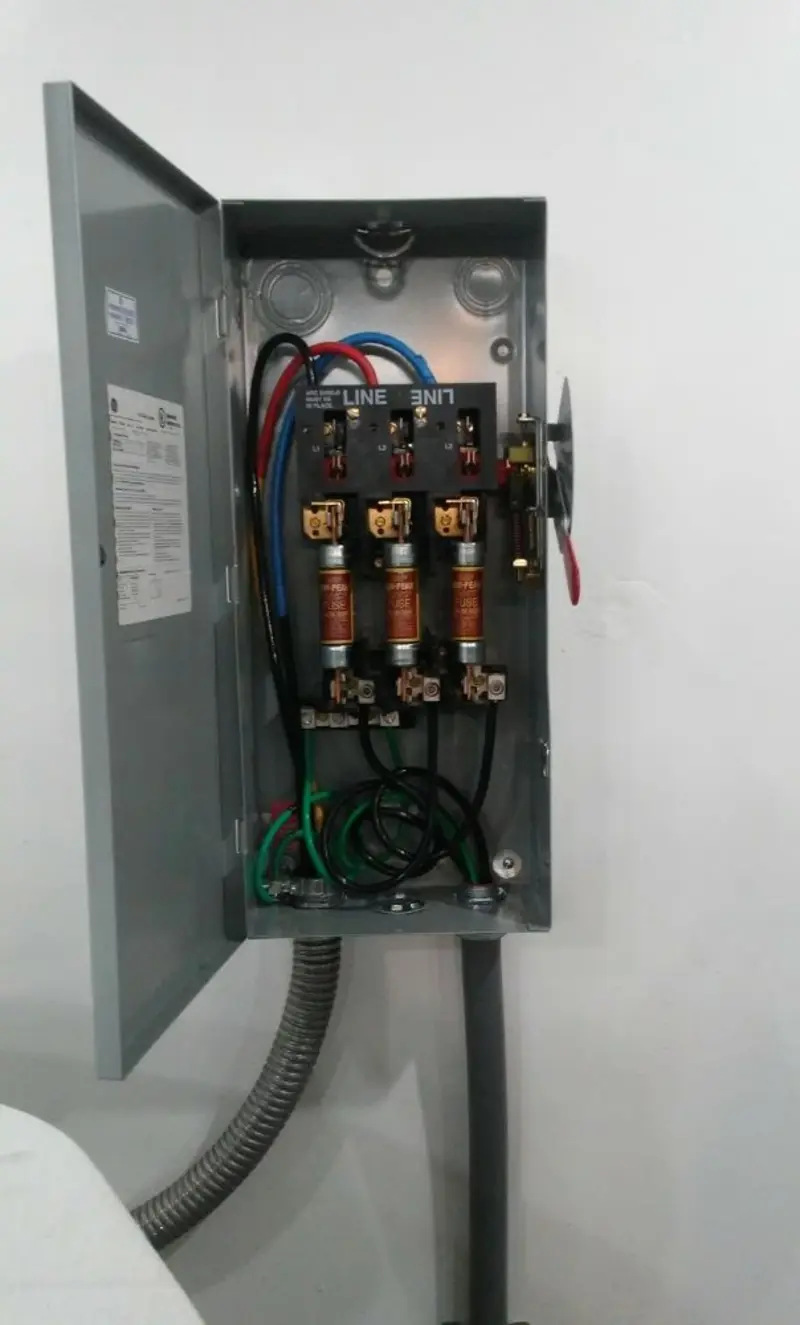 Three-phase disconnect switch installed for Smoke Detector Installation in Bonsall